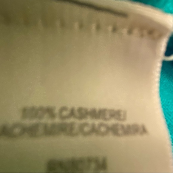 BCBG Max Azria 100% Cashmere long Sleeve Sweater aqua green blue M - Picture 5 of 7